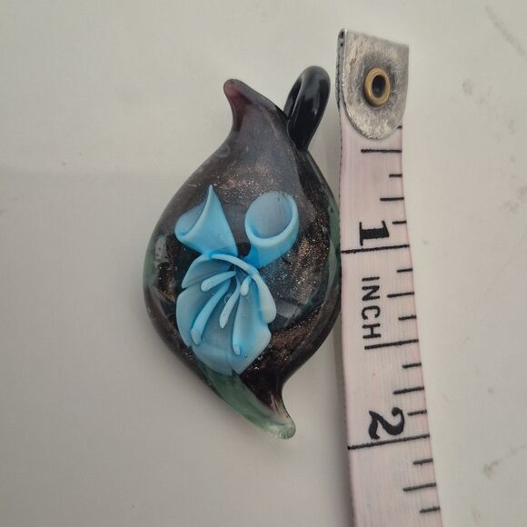 Murano Glass Bird Pendant with Blue Flower - Picture 6 of 16